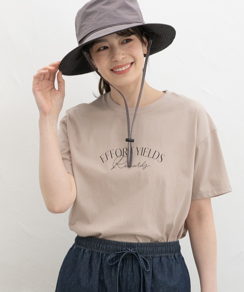Honeys(ハニーズ)の「【ハニさら・接触冷感・UVカット・遮熱】きれいめロゴTシャツ(Tシャツ/カットソー・レディース・オフホワイト/ネイビー/ベージュ/ピンク/ブラック・LL/M/S/L)」の4枚目の写真