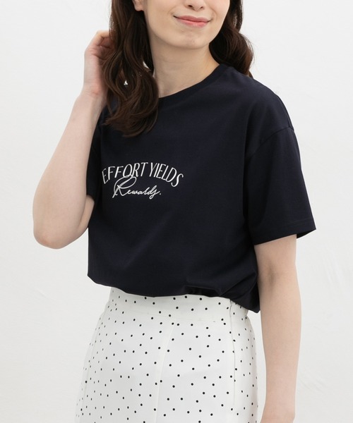 Honeys(ハニーズ)の「【ハニさら・接触冷感・UVカット・遮熱】きれいめロゴTシャツ(Tシャツ/カットソー・レディース・オフホワイト/ネイビー/ベージュ/ピンク/ブラック・LL/M/S/L)」の12枚目の写真