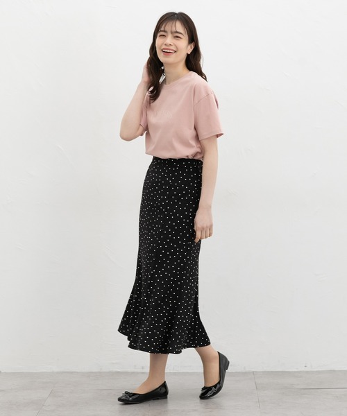 Honeys(ハニーズ)の「【ハニさら・接触冷感・UVカット・遮熱】きれいめロゴTシャツ(Tシャツ/カットソー・レディース・オフホワイト/ネイビー/ベージュ/ピンク/ブラック・LL/M/S/L)」の13枚目の写真