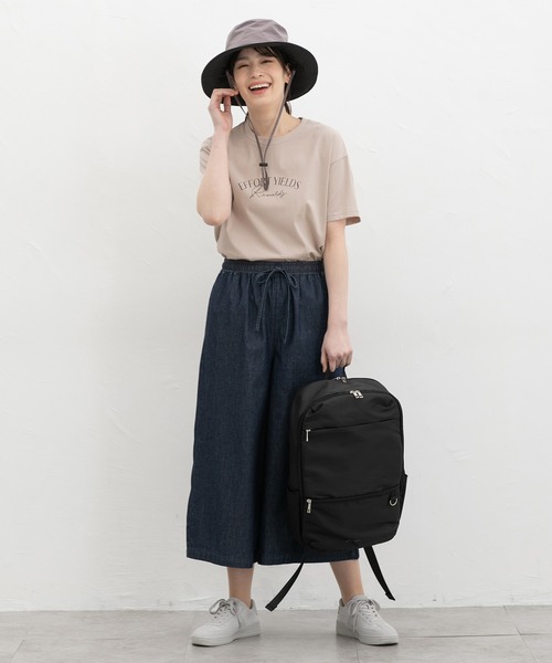 Honeys(ハニーズ)の「【ハニさら・接触冷感・UVカット・遮熱】きれいめロゴTシャツ(Tシャツ/カットソー・レディース・オフホワイト/ネイビー/ベージュ/ピンク/ブラック・LL/M/S/L)」の15枚目の写真