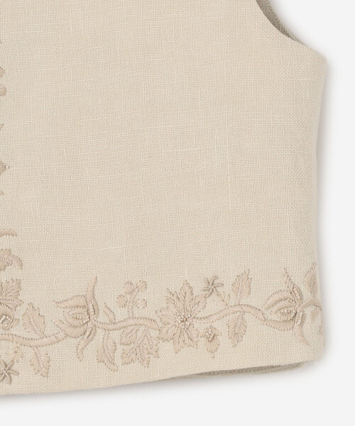 Bshop（ビショップ）の「INTO THE EAST｜コットンリネン 刺繍ベスト Beige WOMEN（ベスト・レディース・ベージュ・36）」の6枚目の写真