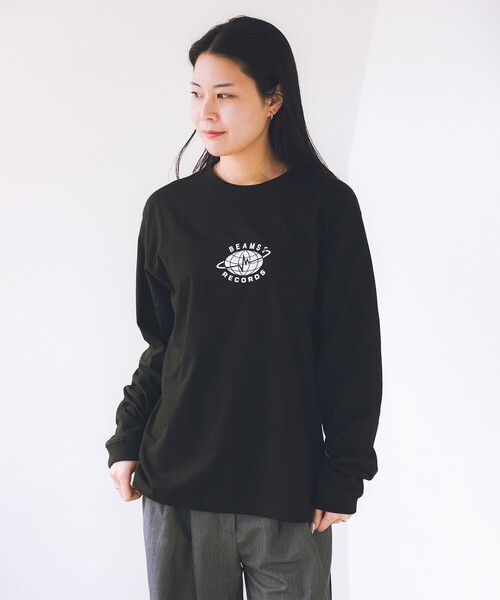 BEAMS RECORDS(ビームスレコーズ)の「BEAMS RECORDS / LOGO PRINT LONG SLEEVE T-shits(Tシャツ/カットソー・メンズ・ブラック/ホワイト・SMALL/LARGE/MEDIUM/XX-LARGE/X-LARGE)」の1枚目の写真