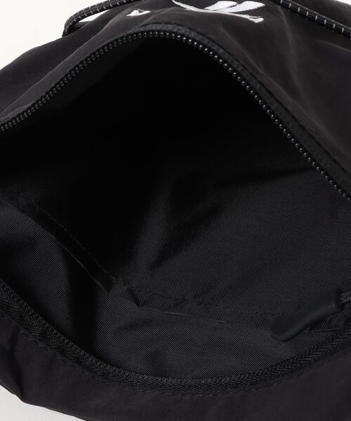 Reebok（リーボック）の「Reebok（リーボック）ナイロン ミニショルダーバッグ ドローコード / メンズ レディース コンパクト サブバッグ（ショルダーバッグ・メンズ・チャコールグレー/グレイッシュベージュ/ブラック・FREE）」の6枚目の写真