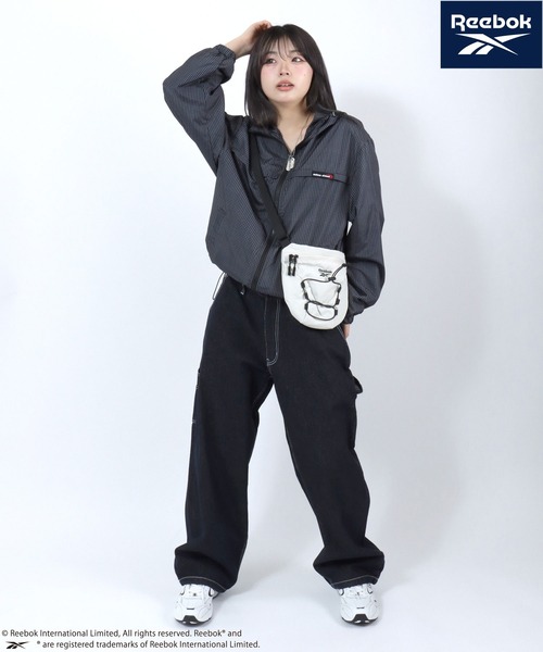 Reebok（リーボック）の「Reebok（リーボック）ナイロン ミニショルダーバッグ ドローコード / メンズ レディース コンパクト サブバッグ（ショルダーバッグ・メンズ・チャコールグレー/グレイッシュベージュ/ブラック・FREE）」の11枚目の写真