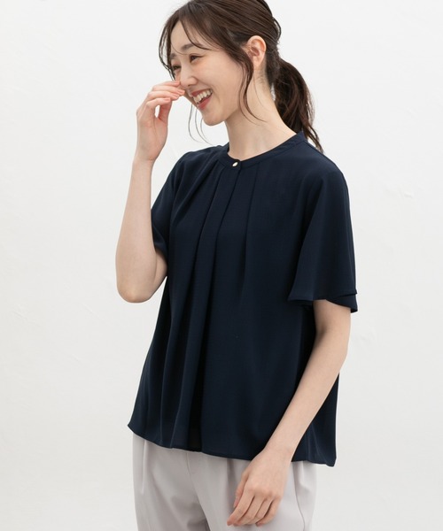 Honeys(ハニーズ)の「【ハニさら・接触冷感】バンドカラーブラウス(シャツ/ブラウス・レディース・ネイビー/モカ/アイボリー/グレイッシュブルー・3L/L/LL/M/S)」の11枚目の写真