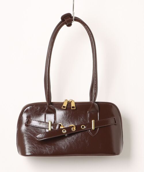 an meets zakka(アンミツザッカ)の「an meets zakka レトロフックベルト装飾アンティーク艶出し合成皮革ミニボストンバッグ(ボストンバッグ・レディース・ブラウン/レッド/ブラック・ONESIZE)」の20枚目の写真