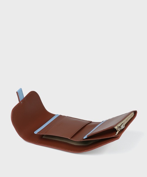 Paul Smith(ポールスミス)の「ベルトストラップ 2つ折り財布 / 555435 W100(財布・レディース・ブラウン・FREE)」の4枚目の写真