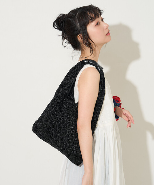 FREAK'S STORE(フリークスストア)の「トライアングルラフィア風バッグ/かごバッグ(ハンドバッグ・レディース・ブラック/シルバー/ナチュラル・ONE SIZE)」の2枚目の写真