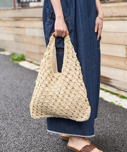 FREAK'S STORE(フリークスストア)の「トライアングルラフィア風バッグ/かごバッグ(ハンドバッグ・レディース・ブラック/シルバー/ナチュラル・ONE SIZE)」の6枚目の写真