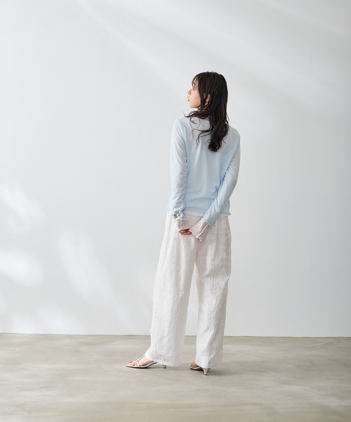 Anclear oui（アンクリアウィ）の「刺繍イージーパンツ（その他パンツ・レディース・White/アイボリー・F）」の3枚目の写真
