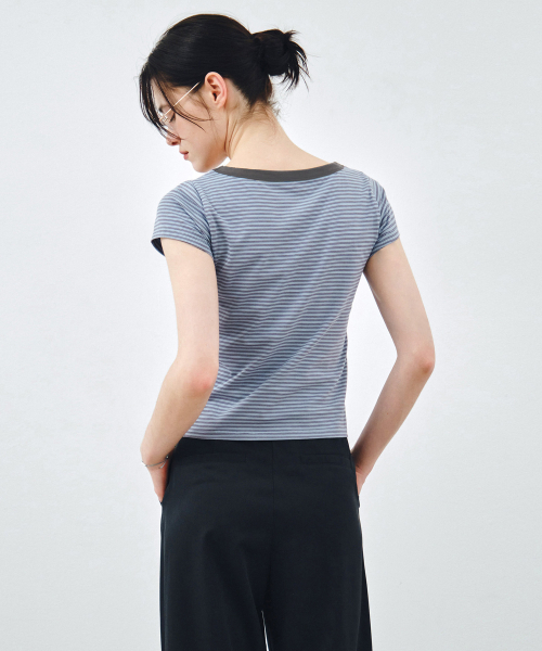 MONGDOL(モンドル)の「スクエアネックストライプ半袖TシャツブルーMDTS098BLUE(Tシャツ/カットソー・レディース・その他・SMALL/MEDIUM)」の4枚目の写真