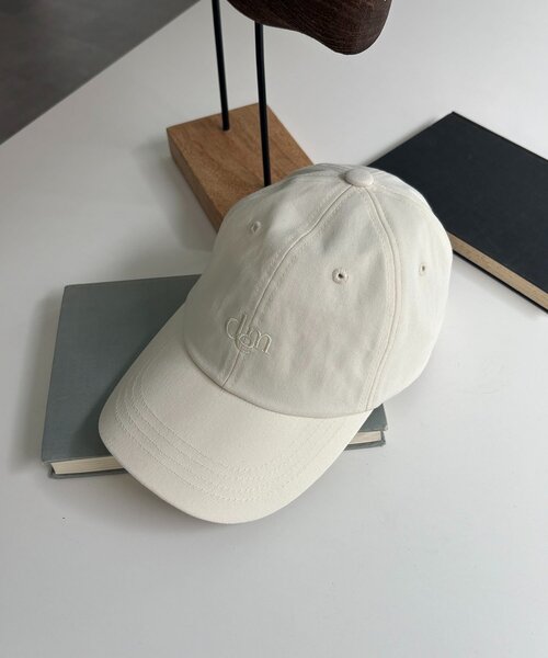 CAPRICIEUX LE'MAGE(カプリシューレマージュ)の「【3色展開】ロゴキャップ(ハット・レディース・ブラウン/ホワイト系その他/チャコールグレー・FREE)」の15枚目の写真