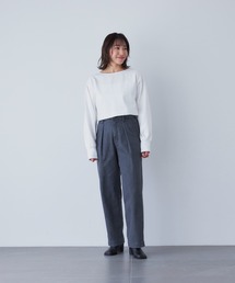 タックパンツ