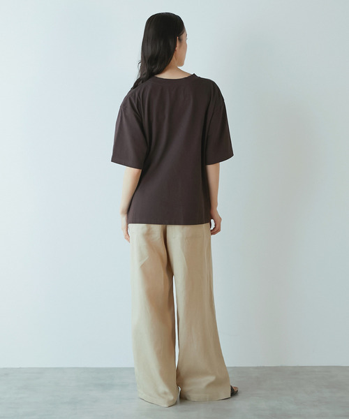 LOGEMENT DE CLAIRE(ロジュモンドクレール)の「【LOURMARIN】ロゴプリントTシャツ(Tシャツ/カットソー・レディース・ライトグレー/ブラウン/ベージュ・FREE)」の13枚目の写真