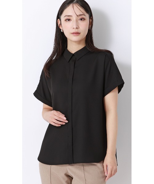 AOYAMA（アオヤマ）の「冷感シャツカラーブラウス【涼】【半袖】（シャツ/ブラウス・レディース・ネイビー/サックスブルー/ブラック/ベージュ/ブラウン/ホワイト・LL/L/M/S）」の20枚目の写真