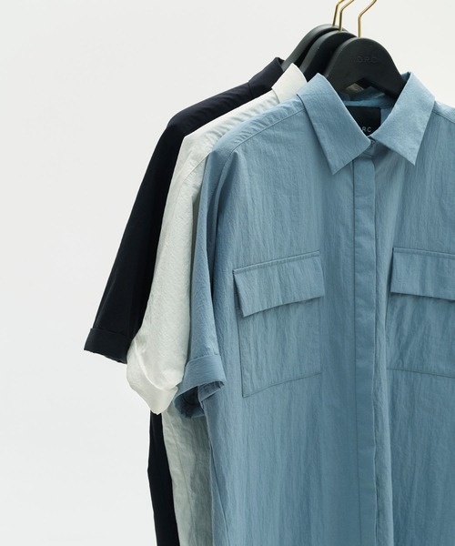 N.O.R.C(ノーク)の「ナイロンタスランドルマンシャツ【AIRY MOTION】(シャツ/ブラウス・レディース・ホワイト/ネイビー/ブルー・フリー)」の12枚目の写真
