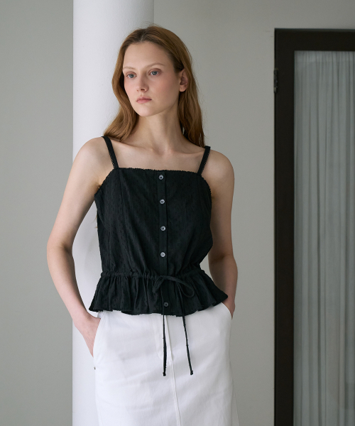 DEHEVE（デヘヴェ）の「Lace String Sleeveless [Black]（Tシャツ/カットソー・レディース・ブラック・OS）」の3枚目の写真