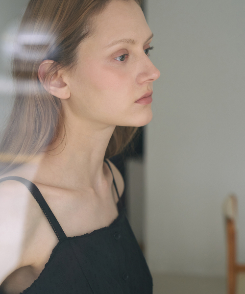 DEHEVE（デヘヴェ）の「Lace String Sleeveless [Black]（Tシャツ/カットソー・レディース・ブラック・OS）」の11枚目の写真
