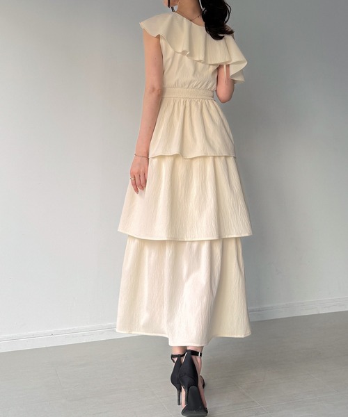 junoah（ジュノア）の「ワンショルティアードワンピース【一部ペチスカートSET】（ワンピース・レディース・アイボリー/ライトブルー/ブラック・MEDIUM/SMALL/LARGE）」の7枚目の写真