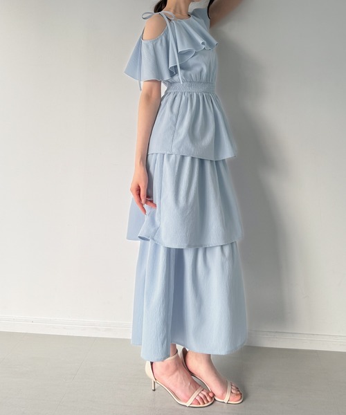 junoah（ジュノア）の「ワンショルティアードワンピース【一部ペチスカートSET】（ワンピース・レディース・アイボリー/ライトブルー/ブラック・MEDIUM/SMALL/LARGE）」の15枚目の写真