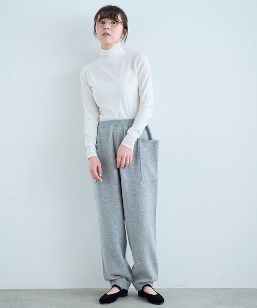 I am I in fact...(アイアムアイインファクト)の「TOLALA HI-NECK(Tシャツ/カットソー・レディース・ホワイト/ブラック/ブルー・FREE)」の7枚目の写真