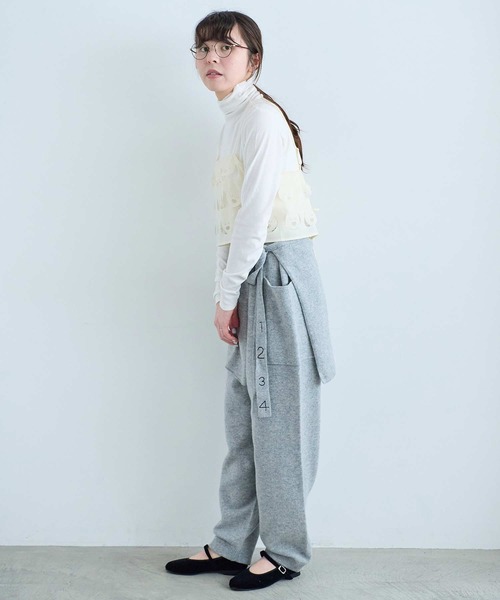 I am I in fact...(アイアムアイインファクト)の「TOLALA HI-NECK(Tシャツ/カットソー・レディース・ホワイト/ブラック/ブルー・FREE)」の12枚目の写真