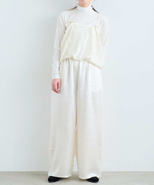 I am I in fact...(アイアムアイインファクト)の「TOLALA HI-NECK(Tシャツ/カットソー・レディース・ホワイト/ブラック/ブルー・FREE)」の16枚目の写真