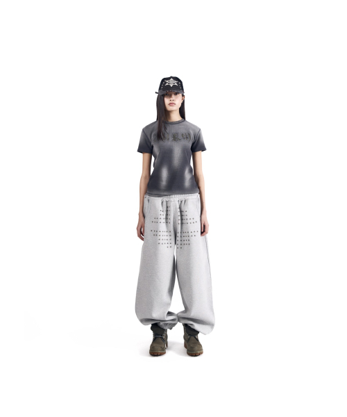 AAKAM(アーカム)の「Go-Cross Studded Sweatpants (Gray)(スウェットパンツ・レディース・その他・2/1)」の8枚目の写真
