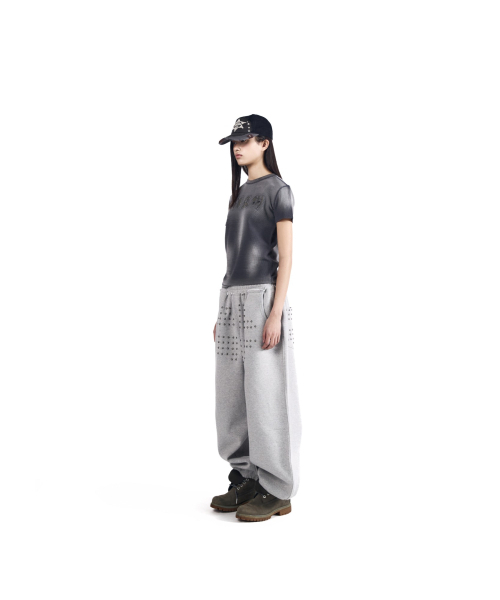 AAKAM(アーカム)の「Go-Cross Studded Sweatpants (Gray)(スウェットパンツ・レディース・その他・2/1)」の9枚目の写真