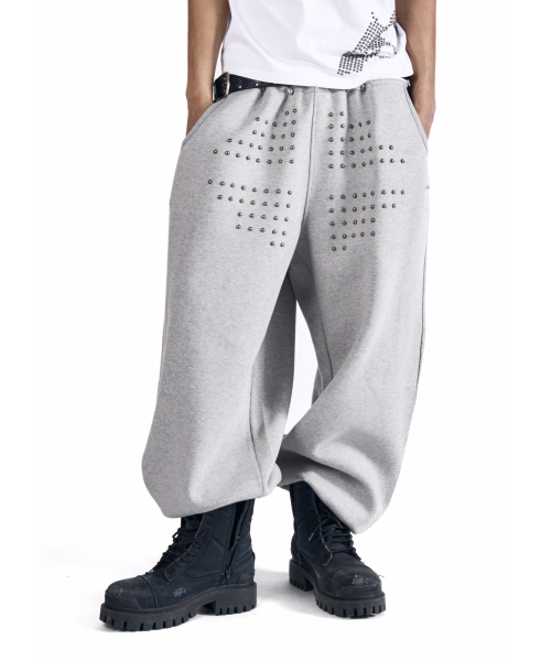 AAKAM(アーカム)の「Go-Cross Studded Sweatpants (Gray)(スウェットパンツ・レディース・その他・2/1)」の13枚目の写真
