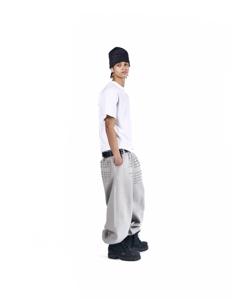 AAKAM(アーカム)の「Go-Cross Studded Sweatpants (Gray)(スウェットパンツ・レディース・その他・2/1)」の3枚目の写真