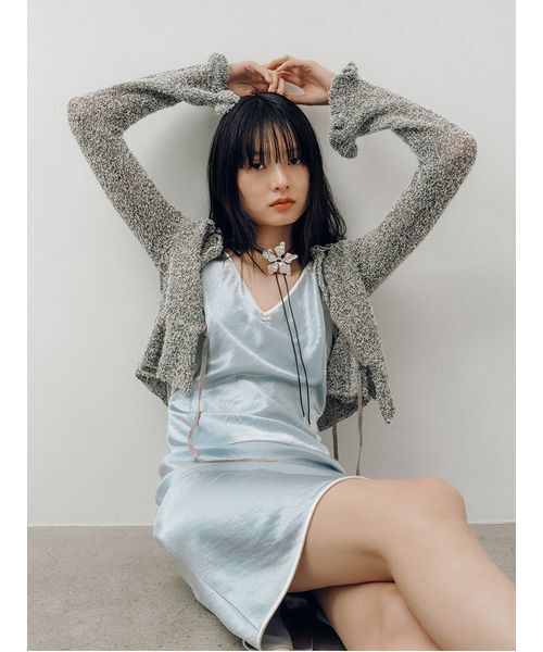 LILY BROWN(リリーブラウン)の「サテンタイトワンピース(ワンピース・レディース・ライトブルー/ピンク/ブラック・F)」の8枚目の写真
