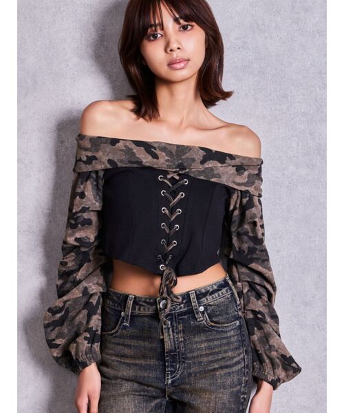 GYDA（ジェイダ）の「camouflageレースアップトップス（Tシャツ/カットソー・レディース・カーキ/ブラック・FREE）」の2枚目の写真