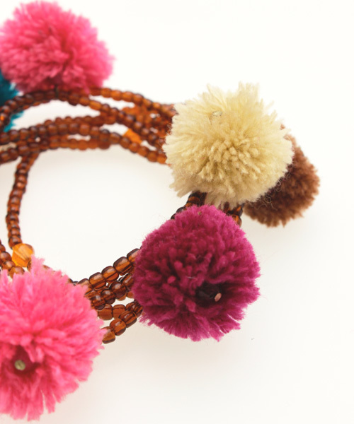 チャイハネ（チャイハネ）の「【チャイハネ】ポンポンブレスレット＆ネックレス / カチューム（ネックレス・レディース・カラフル/ブルー/マルチ・FREE）」の5枚目の写真