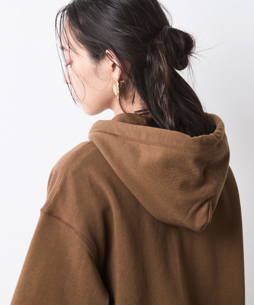 CHIC STYLE(シックスタイル)の「綿100%ハーフジップフーディ<大きいサイズ有>シックスタイル(パーカー・レディース・ブラウン/杢グレー・5L/4L/3L/LL/L/M)」の4枚目の写真