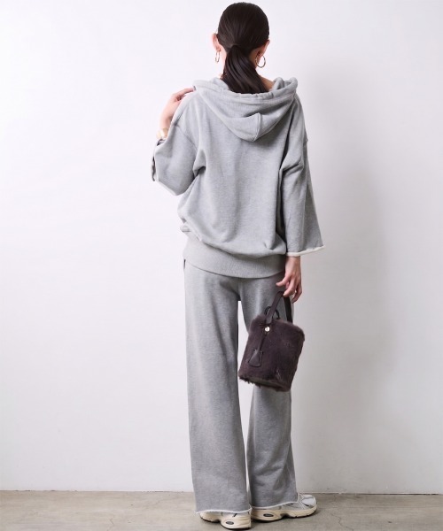 CHIC STYLE(シックスタイル)の「綿100%ハーフジップフーディ<大きいサイズ有>シックスタイル(パーカー・レディース・ブラウン/杢グレー・5L/4L/3L/LL/L/M)」の17枚目の写真