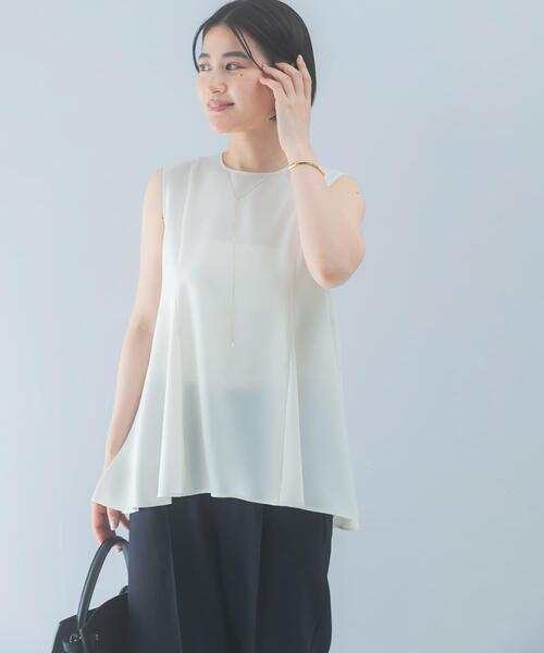 URBAN RESEARCH ROSSO WOMEN(アーバンリサーチ ロッソ)の「クールタッチ吸水速乾フレアブラウス(シャツ/ブラウス・レディース・イエロー系その他/アイボリー/ネイビー・FREE)」の7枚目の写真