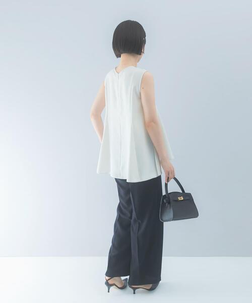 URBAN RESEARCH ROSSO WOMEN(アーバンリサーチ ロッソ)の「クールタッチ吸水速乾フレアブラウス(シャツ/ブラウス・レディース・イエロー系その他/アイボリー/ネイビー・FREE)」の10枚目の写真