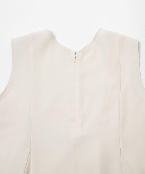 URBAN RESEARCH ROSSO WOMEN(アーバンリサーチ ロッソ)の「クールタッチ吸水速乾フレアブラウス(シャツ/ブラウス・レディース・イエロー系その他/アイボリー/ネイビー・FREE)」の12枚目の写真