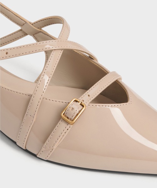 CHARLES & KEITH(チャールズ & キース)の「Maybelle メイベル パテント ストラッピー スリングバック フラット(パンプス・レディース・アイボリー/バーガンディー/ブラック系その他6・22.5cm/23cm/23.5cm/24.5cm/25cm/25.5cm)」の8枚目の写真