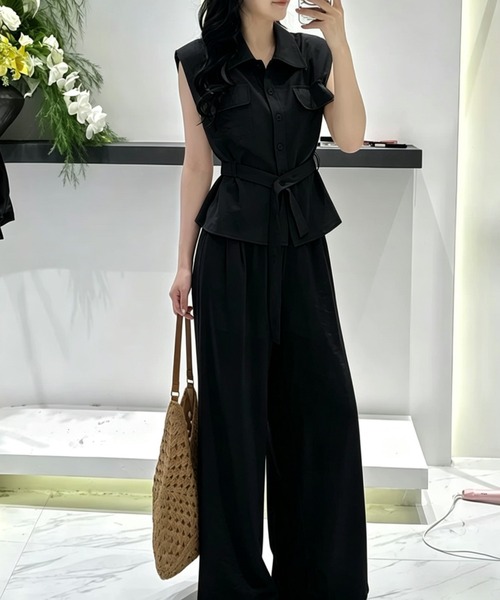 Aelina(エリナ)の「ベルト付きノースリーブトップスパンツセットアップ(セットアップ・レディース・イエロー/オフホワイト/ブラック/ライトブルー・FREE)」の1枚目の写真