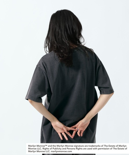 PAGEBOY(ページボーイ)の「【Marilyn Monroe】BIGフォトT(Tシャツ/カットソー・レディース・チャコールグレー/オフホワイト・FREE)」の17枚目の写真