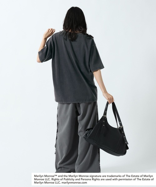 PAGEBOY(ページボーイ)の「【Marilyn Monroe】BIGフォトT(Tシャツ/カットソー・レディース・チャコールグレー/オフホワイト・FREE)」の21枚目の写真