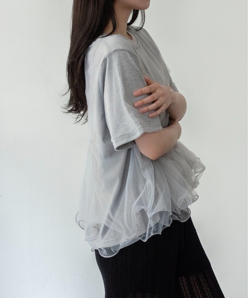 on:nue(オンニュ)の「【on:nue】チュールドッキング半袖Tシャツ(Tシャツ/カットソー・レディース・グレー/ブラック/ホワイト・FREE)」の13枚目の写真