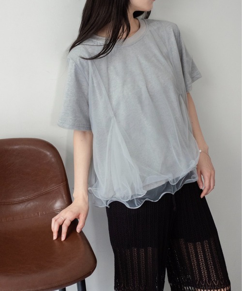 on:nue(オンニュ)の「【on:nue】チュールドッキング半袖Tシャツ(Tシャツ/カットソー・レディース・グレー/ブラック/ホワイト・FREE)」の14枚目の写真