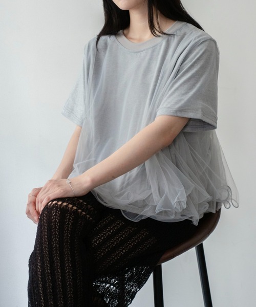 on:nue(オンニュ)の「【on:nue】チュールドッキング半袖Tシャツ(Tシャツ/カットソー・レディース・グレー/ブラック/ホワイト・FREE)」の15枚目の写真