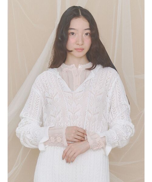 merry jenny(メリージェニー)の「floral pointelle knit(ニット/セーター・レディース・ピンク/チャコールグレー/オフホワイト・FREE)」の3枚目の写真