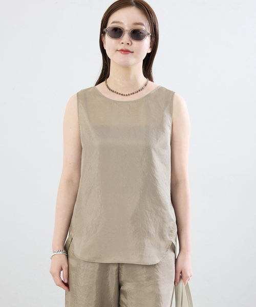 IENA(イエナ)の「《接触冷感/セットアップ対応》シルキータフタノースリーブブラウス(シャツ/ブラウス・レディース・ベージュ/ブラック・FREE)」の14枚目の写真