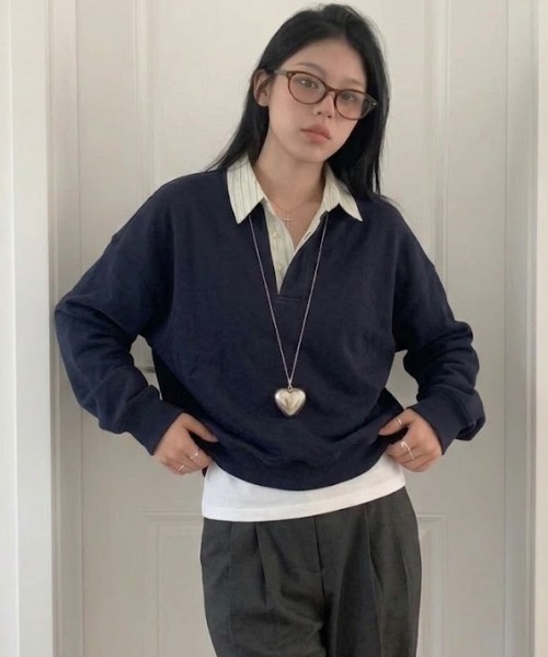 Teem Store(チームストア)の「ストライプシャツ襟 レイヤード風スウェット(スウェット・レディース・ネイビー・M)」の16枚目の写真