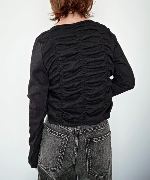 styiro(スタイロ)の「《数量限定》シャーリングボタン長袖トップス 26AW新作 秋服 冬服(Tシャツ/カットソー・レディース・ブラック/ホワイト・FREE)」の12枚目の写真